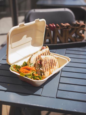 9" x 6" Large Bagasse Clamshell (200) - main image